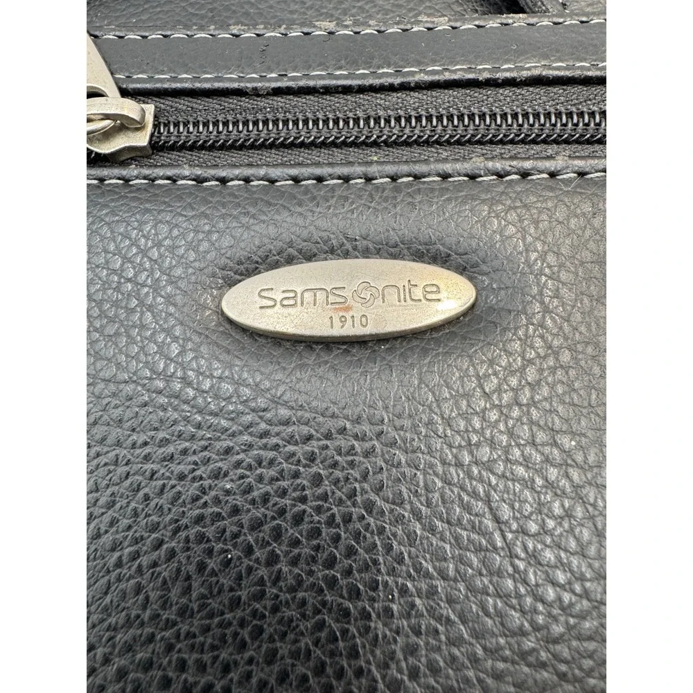 Samsonite Black Faux Leather 3 Ring Binder Portfolio Briefcase with Calculator